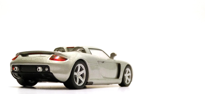 Illustration for article titled LaLD Car Week - Teutonic Tuesday: Porsche Carrera GT